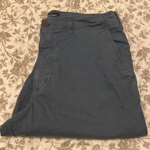American Eagle Men’s Navy Cargo Shorts Size 34
